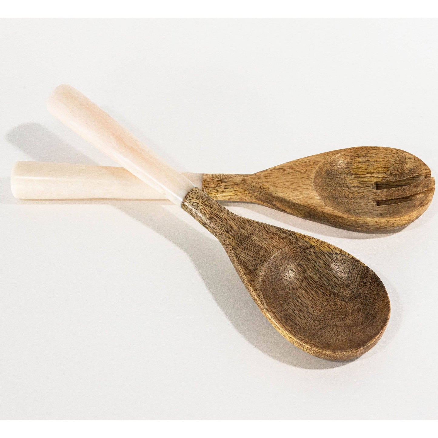 Jeanne Fitz Resin Collection Salad Servers – Cream