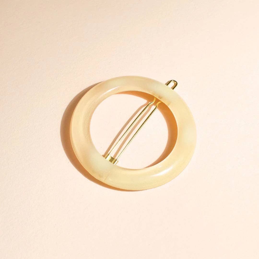 Signature Round Clip: Tortoiseshell