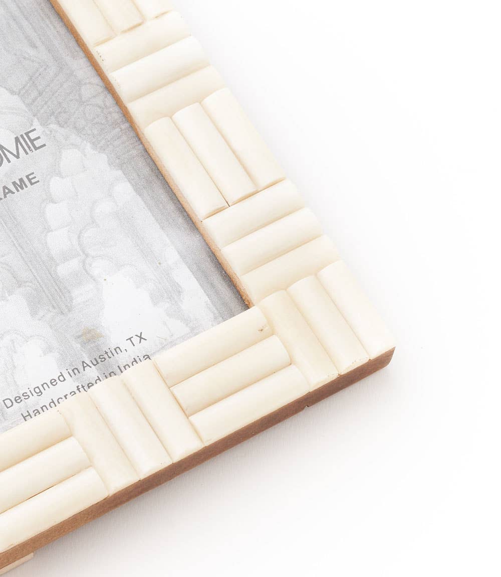 Vaishali 4x6 Cream Picture Frame - Hand Carved Bone