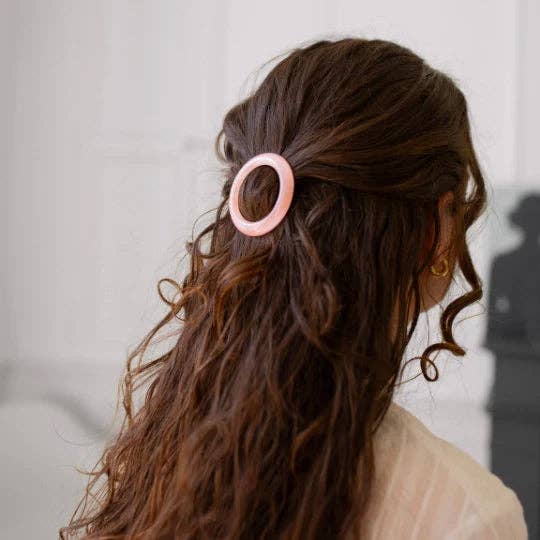 Signature Round Clip: Tortoiseshell