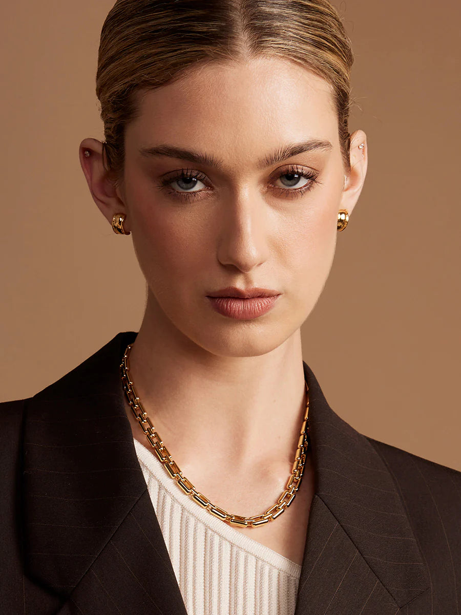 Time Link Magnet Necklace